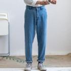 Mid-waist Jeans