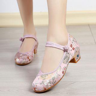 Floral Embroidered Chunky-heel Pumps
