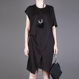 Short-sleeve Round-neck Midi Dress
