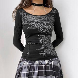 Long-sleeve Chained Graphic Print T-shirt