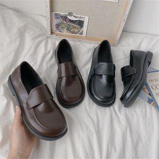 Plain Round-toe Loafers
