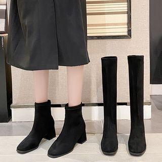 Square-toe Boots