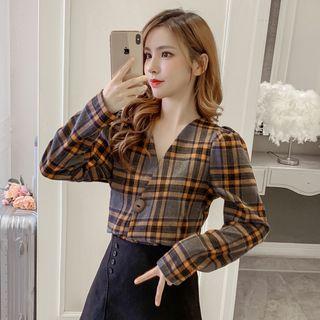 Plaid V-neck Shirt / Plain A-line Skirt