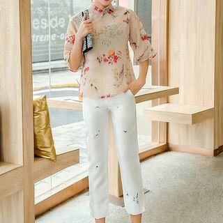 Capri Floral Embroidered Pants