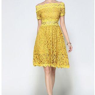 Off-shoulder A-line Floral Lace Dress