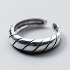 925 Sterling Silver Embossed Open Ring