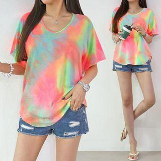 V-neck Tie-dyed T-shirt