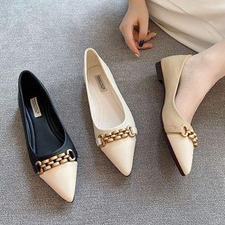 Pointed Chain Detail Flats