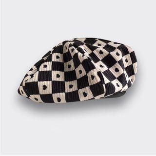 Heart Checkered Beret