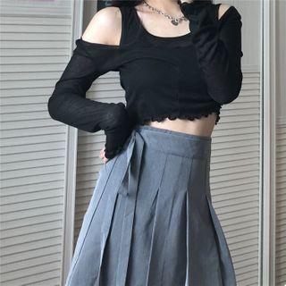 Long-sleeve Cropped T-shirt / Tank Top / Pleated Mini A-line Skirt / Set