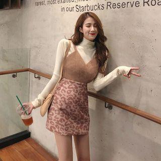 Long-sleeve Mock Neck Top / Sleeveless Cropped Knit Top / Leopard Print Mini Skirt