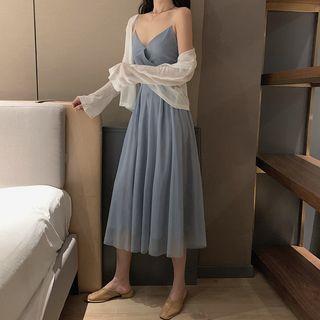 Sleeveless Pleated Mesh Dress / Light Cardigan