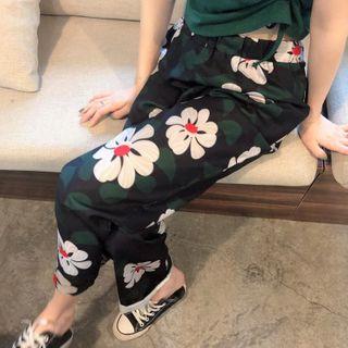 Plain Short-sleeve T-shirt / Floral Straight Fit Pants