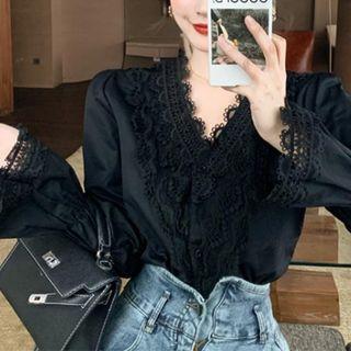 Bell-sleeve V-neck Lace Trim Blouse Black - One Size