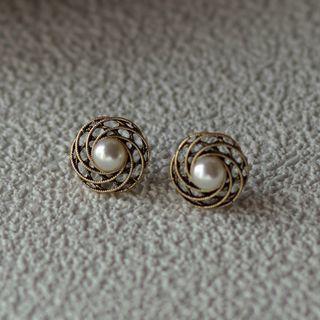 Beaded Stud Earring 1 Pair - 1505 - Faux Pearl - White - One Size