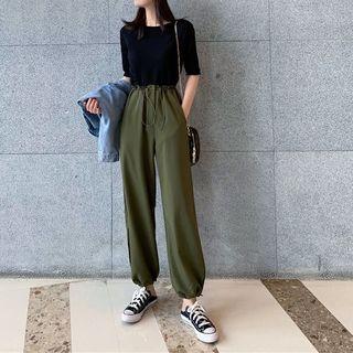 Loose-fit T-shirt / Jogger Pants