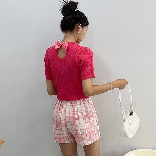 Cutout-back Cable-knit Top With Bow Brooch