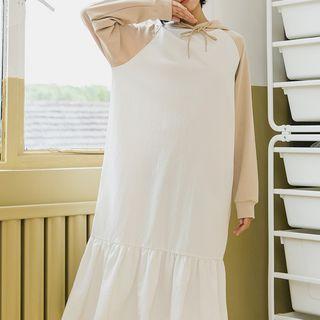 Two-tone Ruffle-hem Midi Hoodie Dress