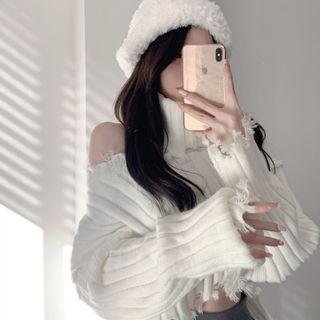 Set: Turtleneck Distressed Crop Sweater + Circle Scarf