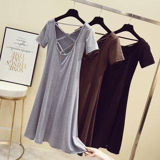 Short-sleeve Scoop-back Midi T-shirt Dress