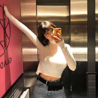 Turtle-neck Crop Top