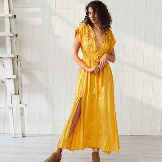 Deep V-neck Floral Embroidered Short-sleeve Midi A-line Dress