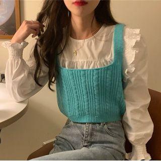 Ruffle Blouse / Cable-knit Camisole Top