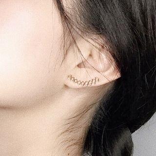 Rhombus Bar Ear Climber Earring