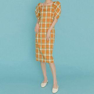 Short-sleeve Plaid Sheath Midi Dress