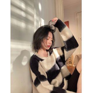 Striped Fluffy Sweater Striped - Black & White - One Size