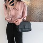 Chelsea-collar Puff-sleeve Blouse With Tie