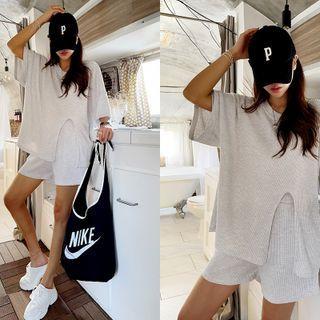 Set: Slit-front Ribbed Top + Sweat Shorts