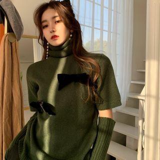 Set: Short-sleeve Bow Detail Sweater + Fingerless Gloves