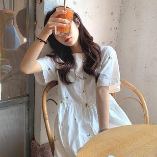 Short-sleeve Floral Loose Fit Dress White - One Size