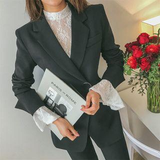 Button-accent Tailored Blazer