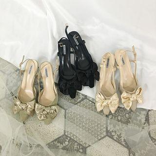 Bow Accent Pointed Toe Kitten Heel Sandals