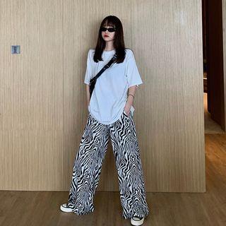 Plain Oversized Short Sleeve T-shirt / Zebra Printed Shorts / Zebra Printed Wide Leg Pants