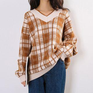 V-neck Check Knit Sweater
