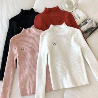 Long-sleeve Turtle-neck Embroidered Knit Top