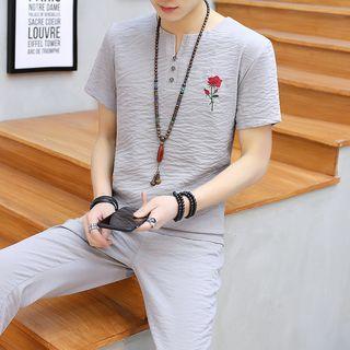 Set: Floral Embroidered Short-sleeve T-shirt + Pants