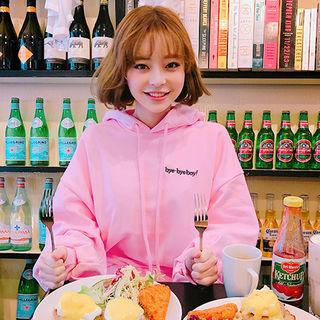 Balloon-sleeve Lettering Hoodie