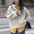 Patterned V-neck Sweater Off-white - One Size