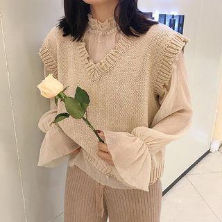 Distressed Knit Vest / Plain Lantern-sleeve Blouse