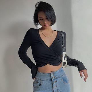 Deep V-neck Wrapped Crop Top