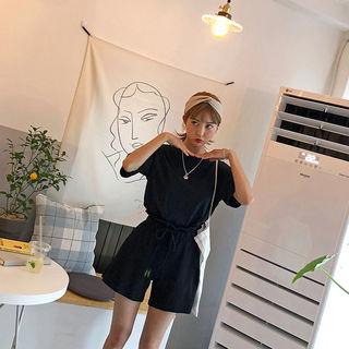 Set: Relaxed-fit T-shirt + Paperbag-waist Shorts