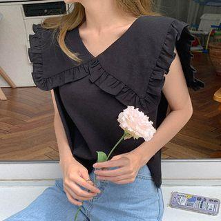 Frilled-collar Sleeveless Blouse