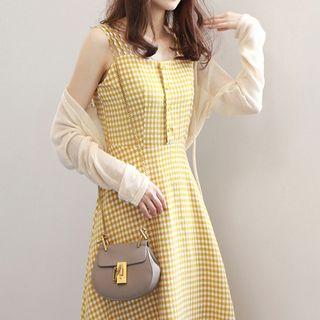 Light Jacket / Sleeveless Plaid Midi Dress