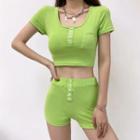Short-sleeve Cropped T-shirt / Sweatshorts / Set