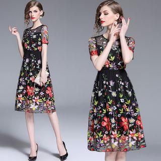 Short-sleeve Floral A-line Mesh Dress