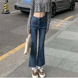 Mid Rise Cropped Flared Jeans